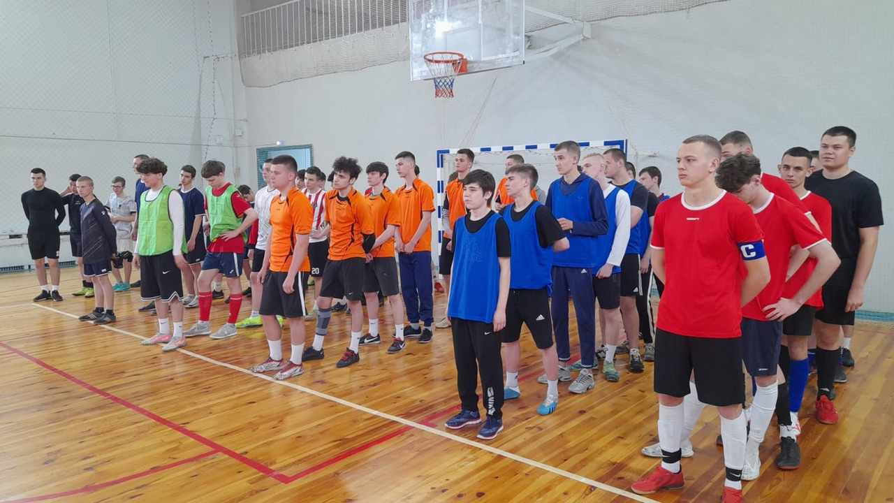 Соревнования по мини-футболу «Футбол без экстремизма» прошли среди техникумов Железнодорожного района