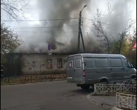 В центре Воронежа горел частный дом