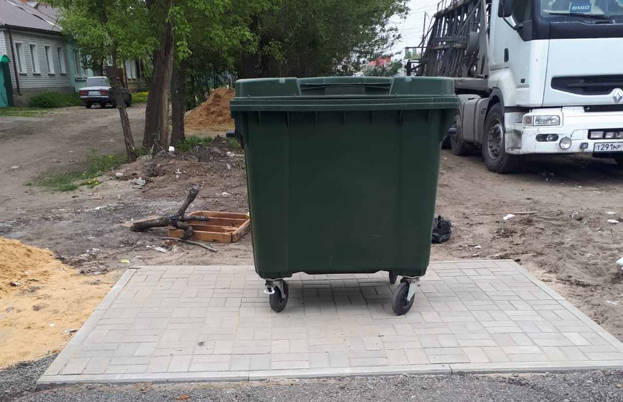 В Ленинском районе продолжается модернизация мест сбора твёрдых коммунальных отходов