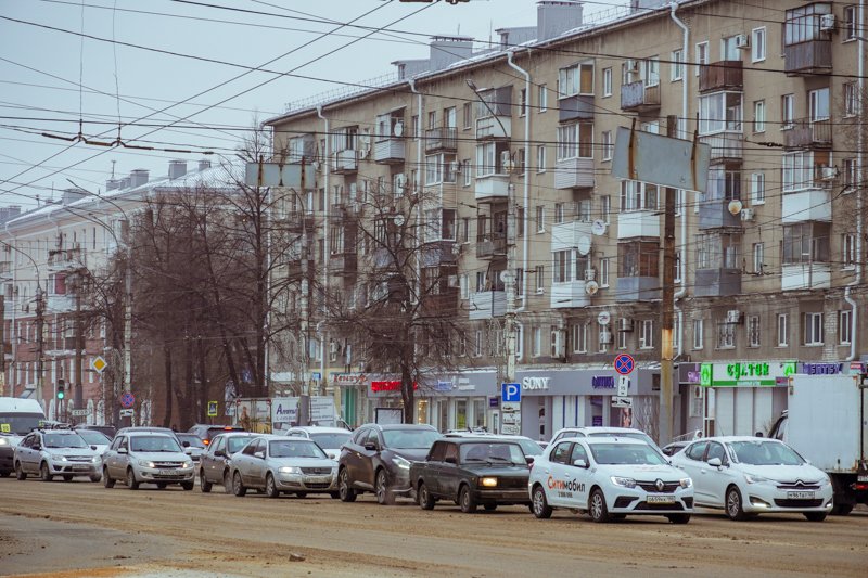 Воронеж замер в 9-балльных пятничных пробках