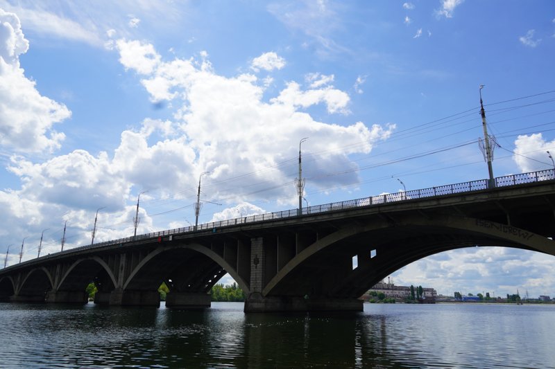 В Воронеже на мостах установили видеокамеры для контроля за транспортом на выделенных полосах
