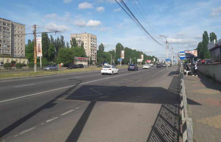 Труп в автомобиле обнаружили рядом с парком «Дельфин» в Воронеже