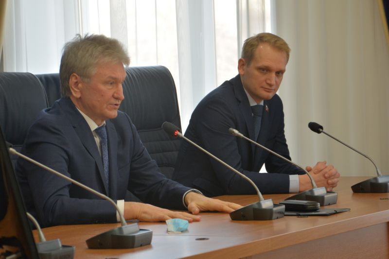 Архангельские депутаты обратились к воронежским коллегам за опытом в сфере ЖКХ