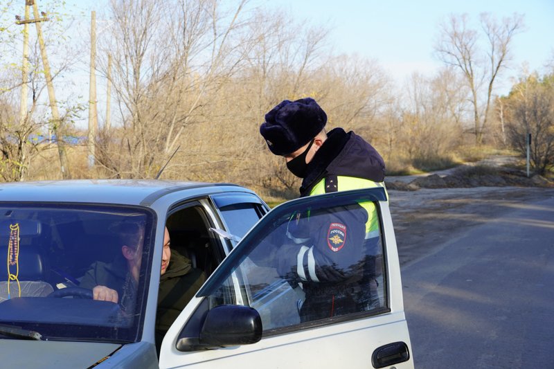 За одним водителем числились многотысячные штрафы, а другой ездил в Воронеже, лишённый прав