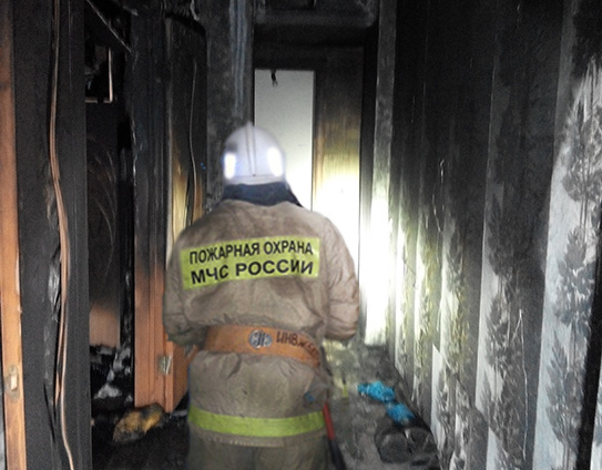В новогодний вечер из горящей многоэтажки в Воронеже пожарные эвакуировали 12 человек