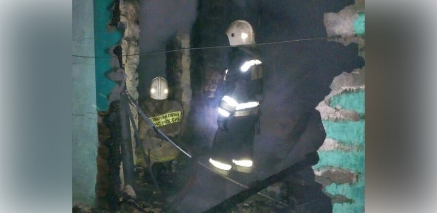 В Воронеже пожарные тушили пять дачных домов