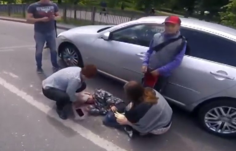 Легковушка сбила ребёнка на Московском проспекте в Воронеже (ВИДЕО)