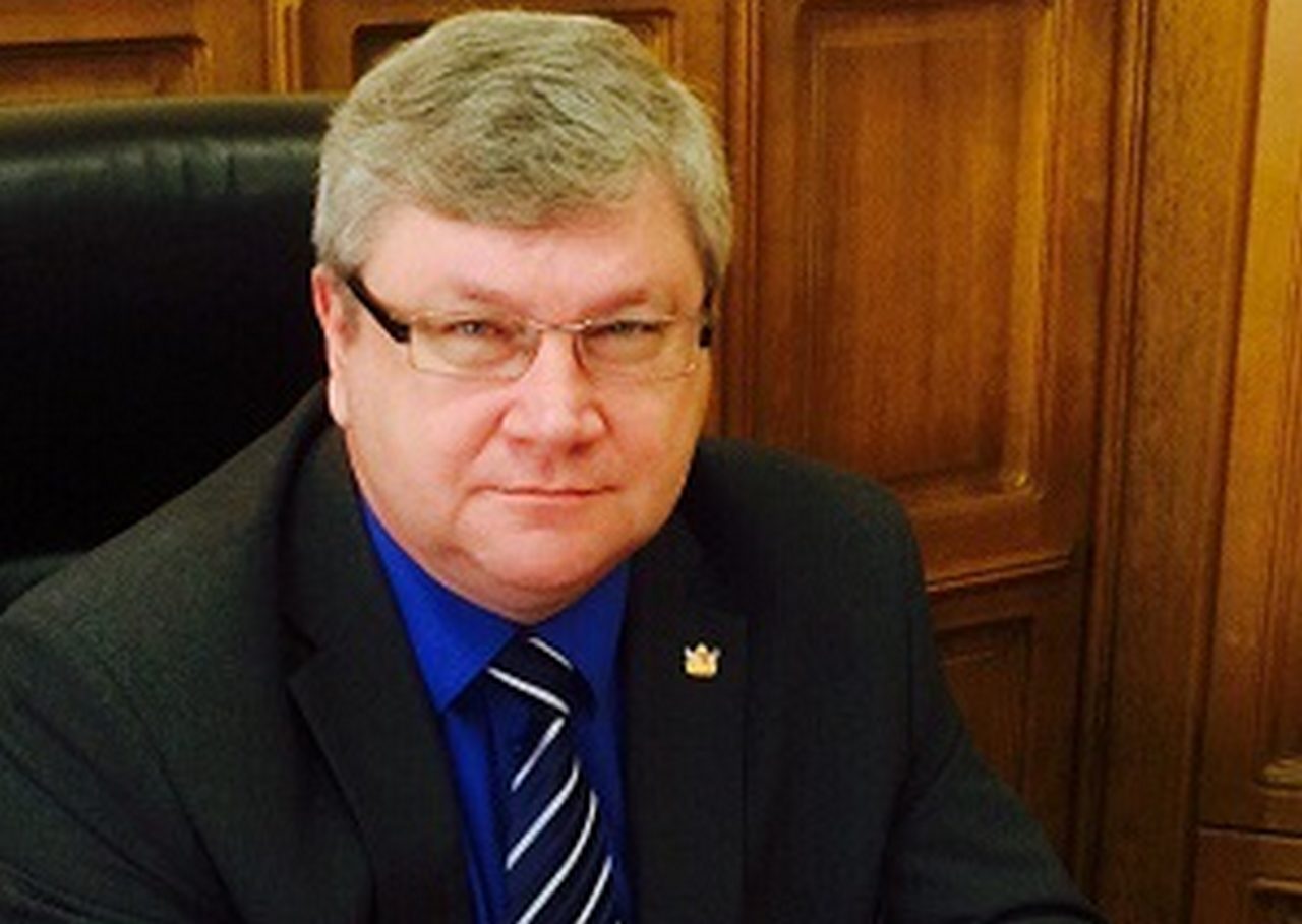 Воронежский губернатор освободил министра от замещаемой должности