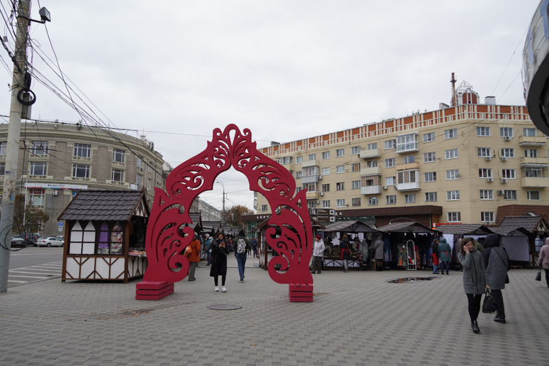 В центре Воронежа открывается ярмарка одежды, обуви и текстиля
