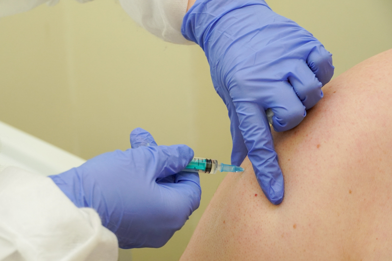 В воронежском МФЦ опровергли сообщения об угрозе увольнения сотрудников за отказ от вакцинации от COVID-19