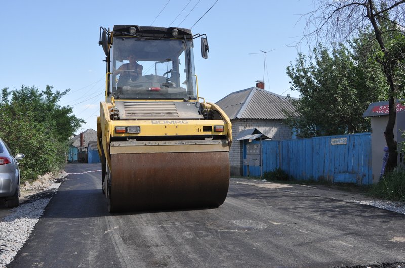 В частном секторе Воронежа за 500 млн рублей до конца года проложат дороги с твердым покрытием