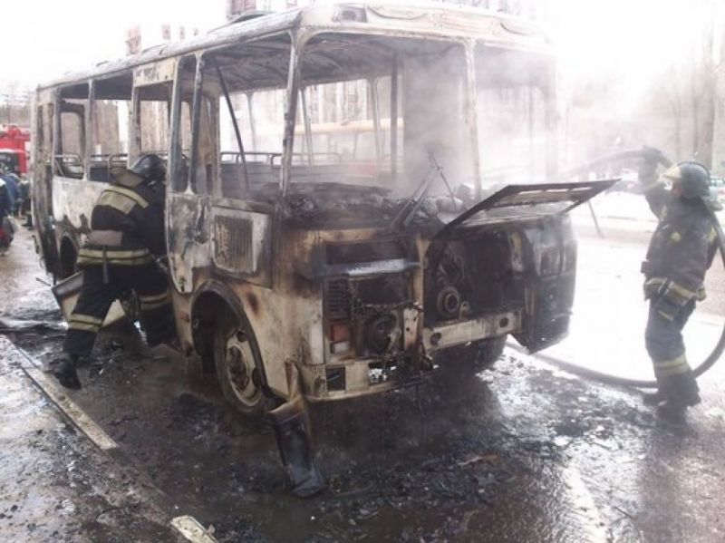 Автобус ПАЗ загорелся в Воронеже 