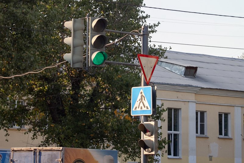 В Воронеже изменили приоритеты движения транспорта на Украинской и Грузинской улицах