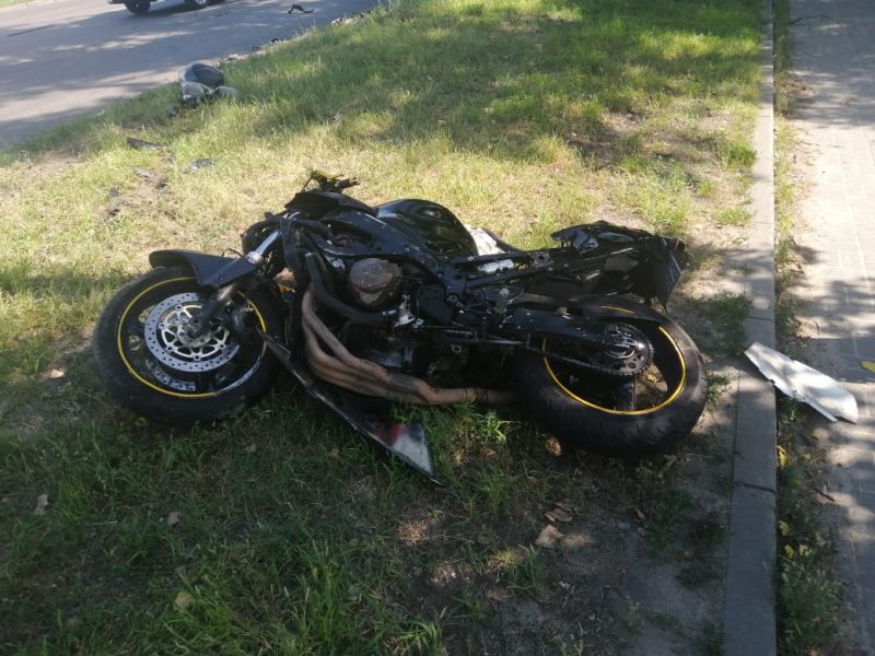 В Воронеже внедорожник сбил мотоциклиста