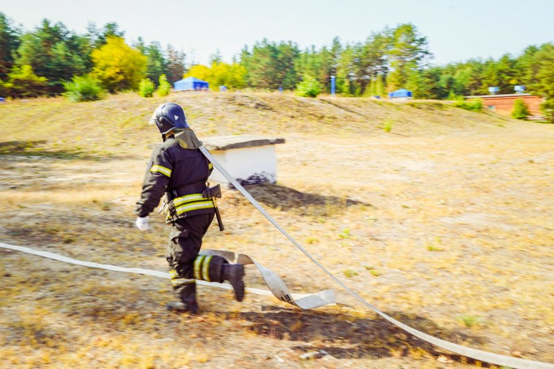 На окраинах Воронежа вспыхнули два ландшафтных пожара