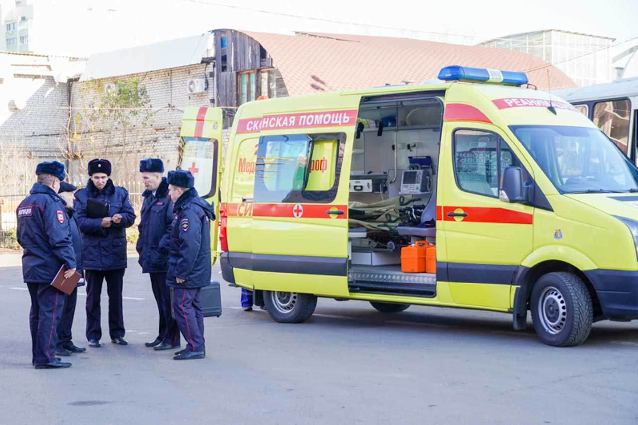 После ДТП маршрутки с припаркованной фурой в Воронеже пострадали 10 человек