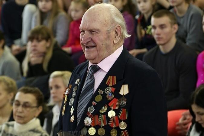 В Воронеже на 100 году жизни умер основоположник спортивной акробатики Евгений Анцупов
