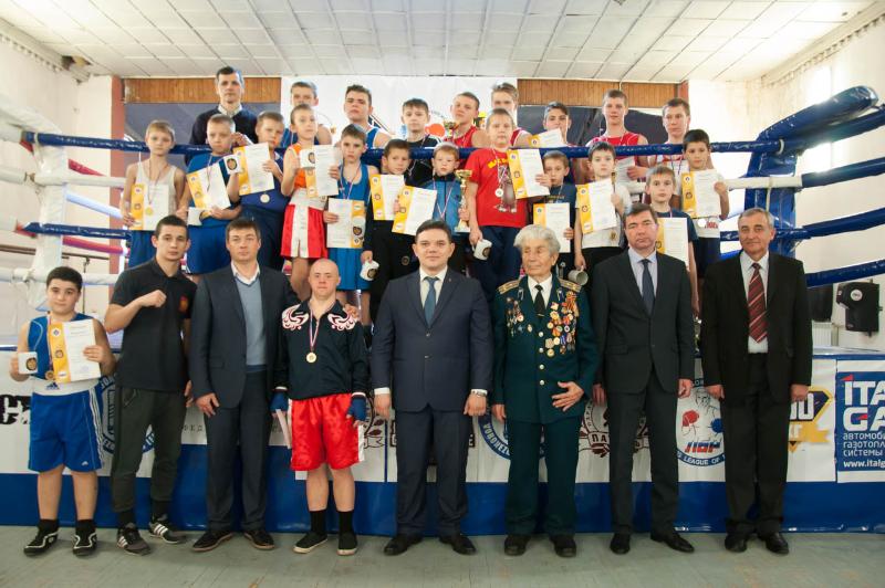 Олимпийские надежды: в Коминтерновском районе Воронежа прошла матчевая встреча по боксу