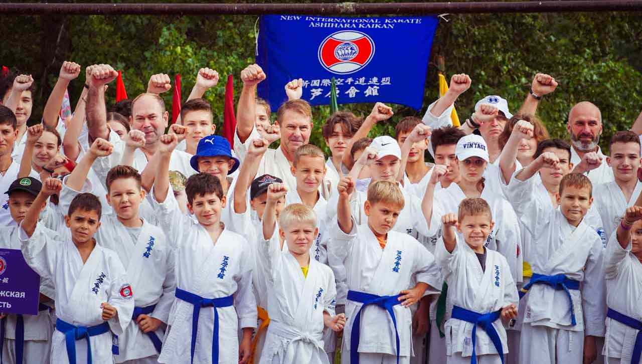 В открытии всероссийского лагеря Федерации каратэ участвовали воронежские ветераны МВД
