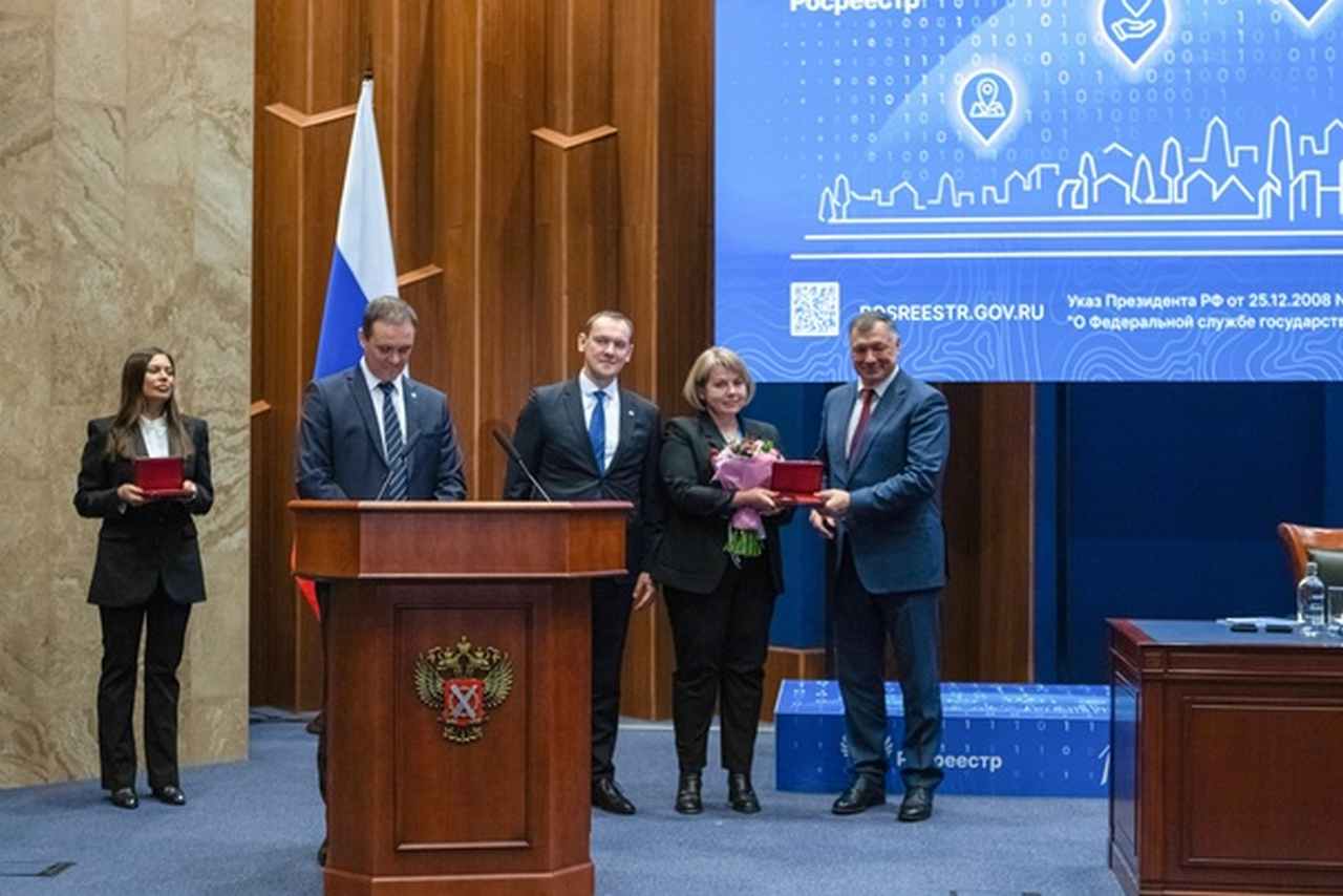 Путин наградил руководителя воронежского Росреестра Елену Перегудову медалью ордена «За заслуги перед Отечеством» 