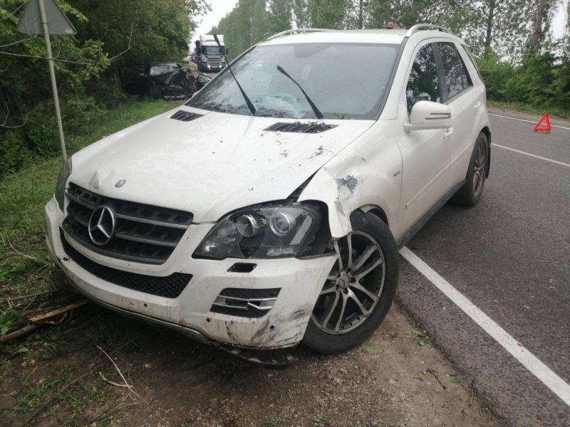 Пьяный водитель «Мерседеса» устроил массовое ДТП с 3 пострадавшими в Воронежской области