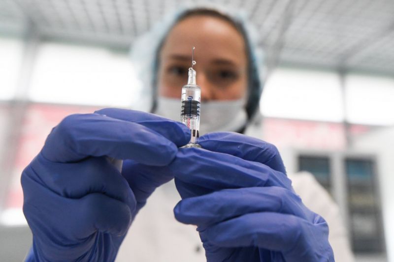 О поступлении вакцины от коронавируса в Воронежскую область рассказали в олздраве