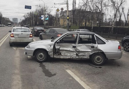 Появились подробности массовой аварии с тремя пострадавшими на левом берегу Воронежа
