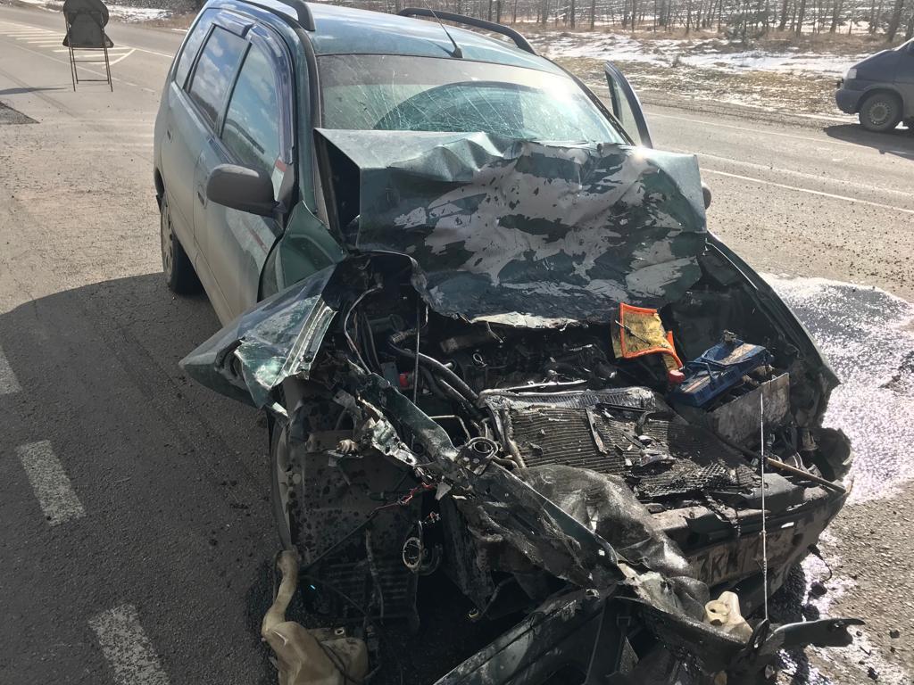 После столкновения с грузовиком под Воронежем 48-летняя автомобилистка попала в больницу
