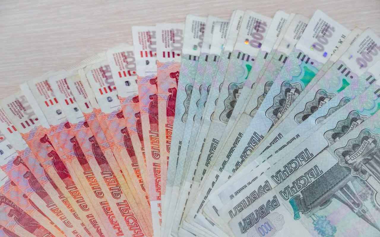 Более 1,5 млн рублей перевел мошенникам воронежский чиновник