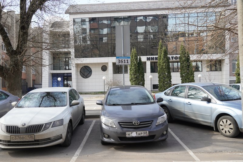 Парковки в центре Воронежа сделают бесплатными в майские праздники