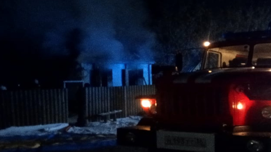 В сгоревшем в Воронежской области доме обнаружили тело 59-летнего мужчины