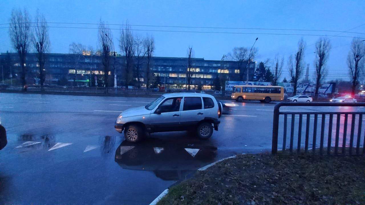 В полиции рассказали подробности смертельного ДТП со школьным автобусом и  пешеходом в Воронеже | Горком36 новости Воронеж