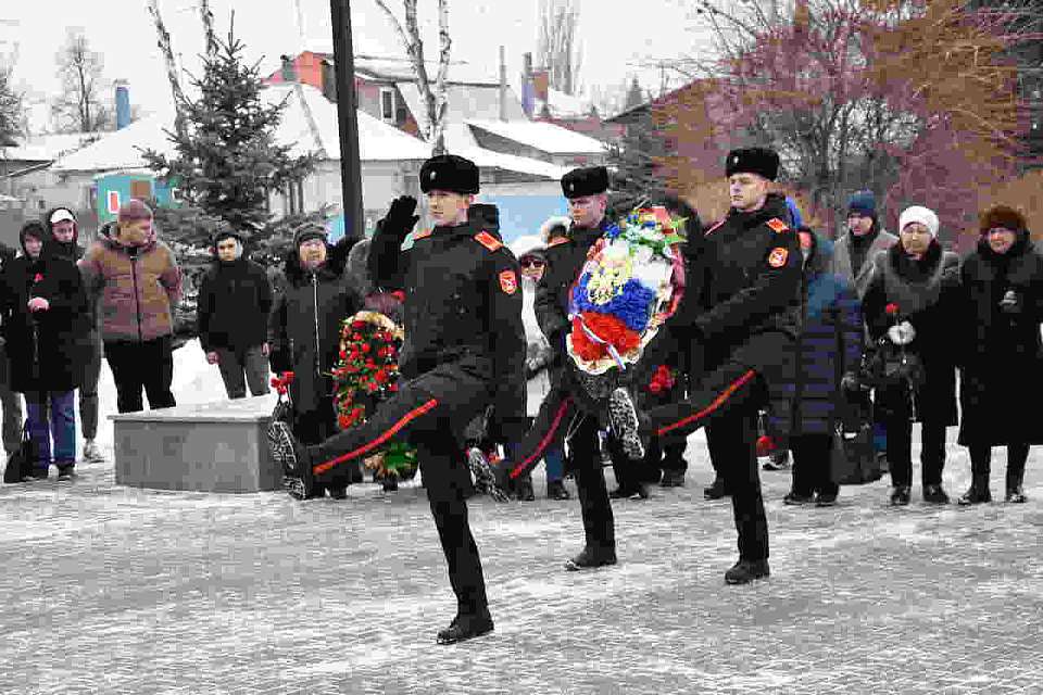 В Железнодорожном районе почтили память павших защитников Отечества