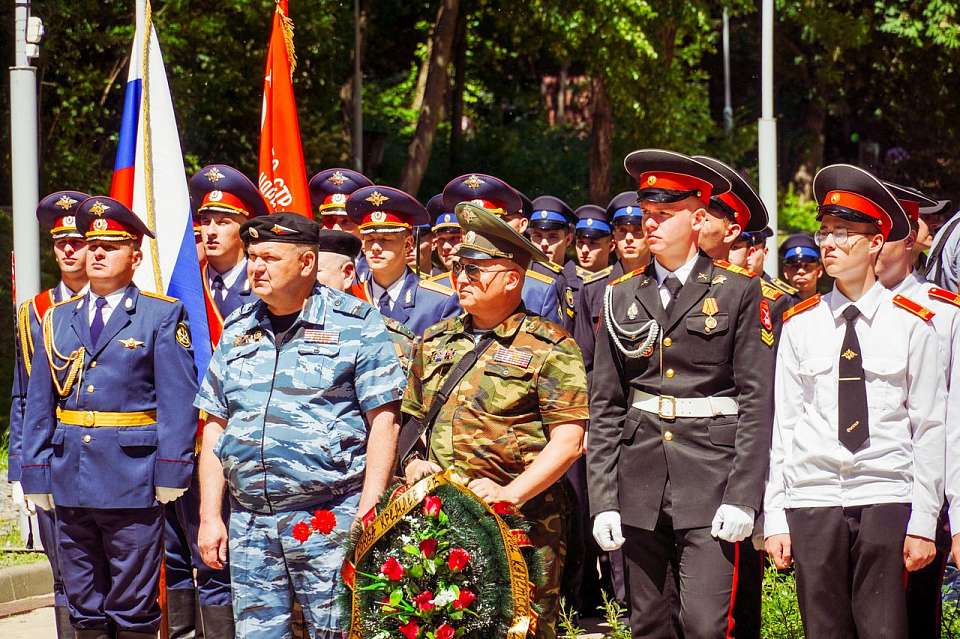 Масштабной программой отметили День пограничника в Воронеже