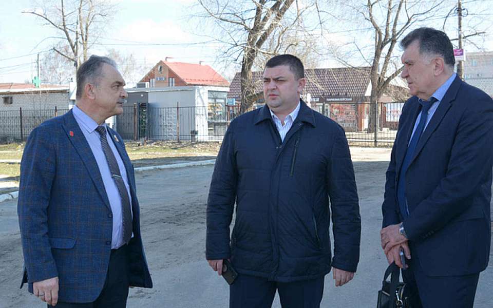 Вопросами обновления спортивного ядра школы №36 занялся спикер Воронежской гордумы