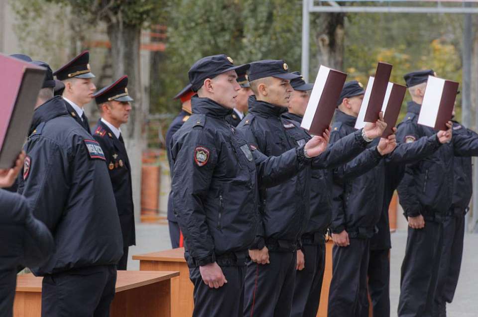 Присягу приняли 348 курсантов института МВД в Воронеже