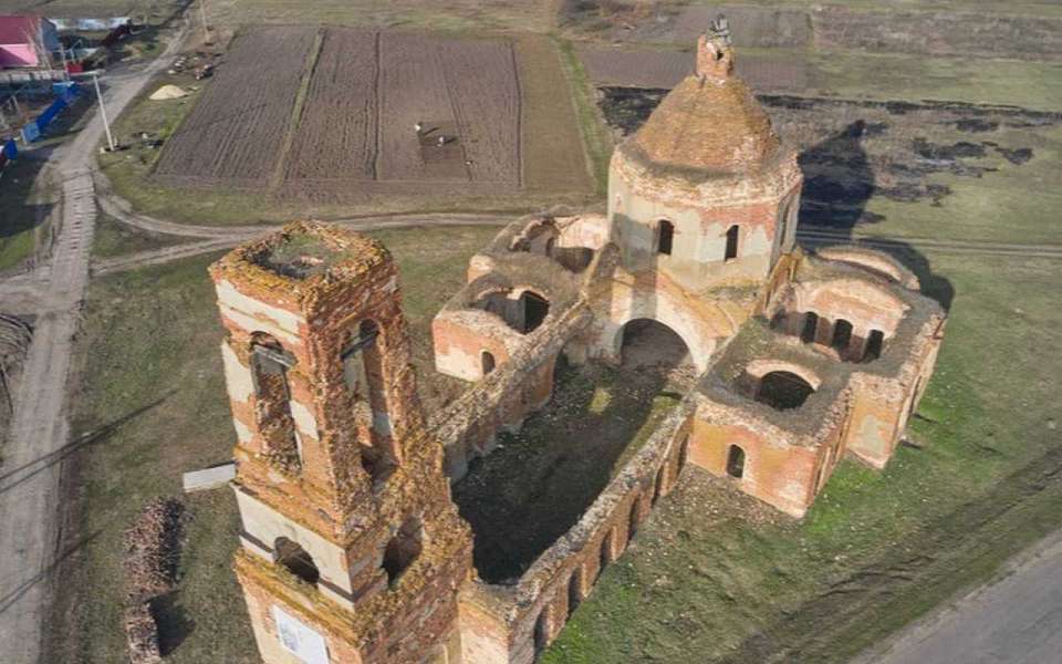Разрушенный храм постройки XVIII века законсервировали под Воронежем
