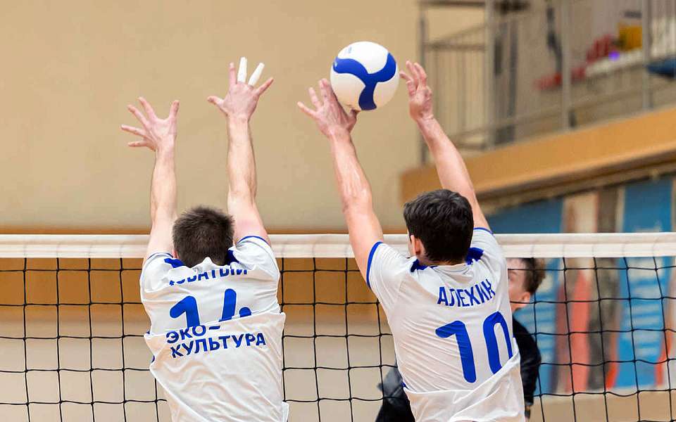 Воронежский «Кристалл-Черкизово» добыл две победы в трех майкопских матчах