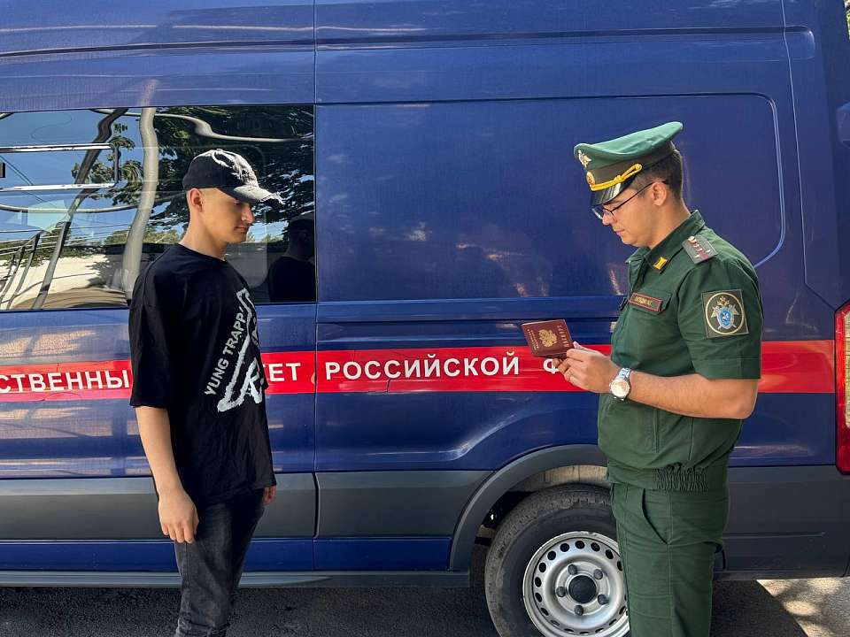 Трех «новых» граждан, уклоняющихся от постановки на воинский учет, выявили в ходе рейда по воронежскому общепиту