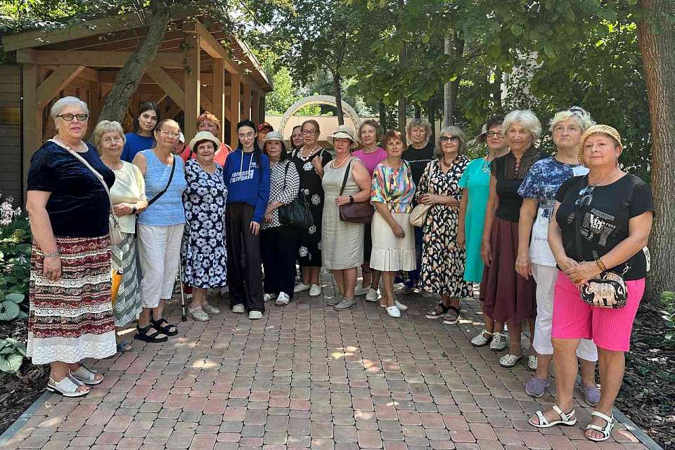 По партпроекту «Единой России» «Старшее поколение» для воронежцев пожилого возраста провели тематическую экскурсию