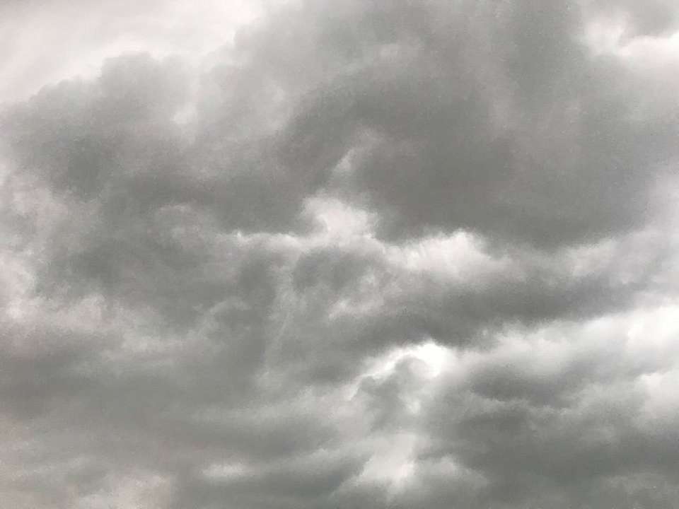 Угрозу непосредственного удара БПЛА отменили в двух районах Воронежской области