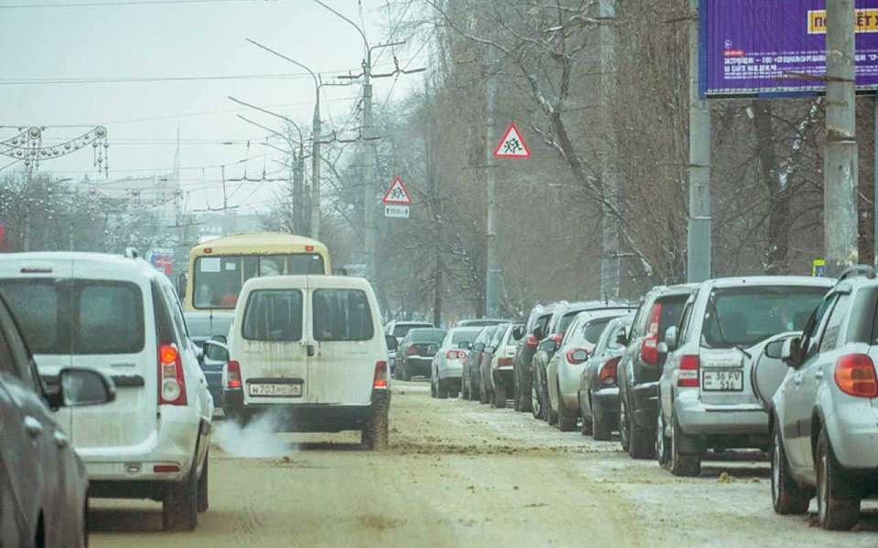 4-километровая пробка сковала движение на Московском проспекте в Воронеже