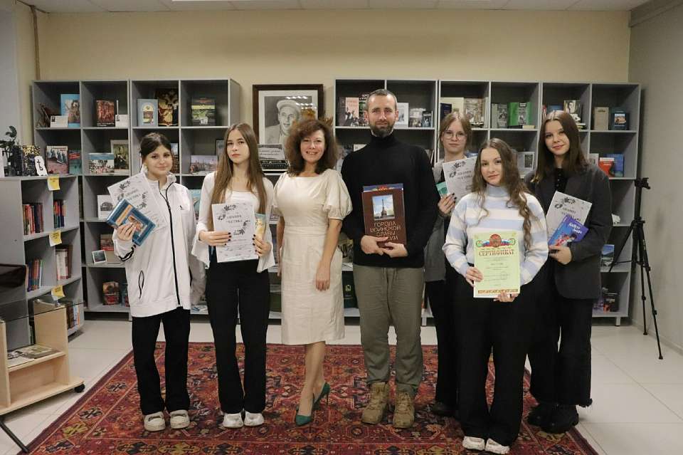 В Коминтерновском районе наградили участников конкурса «Мой Прасолов»