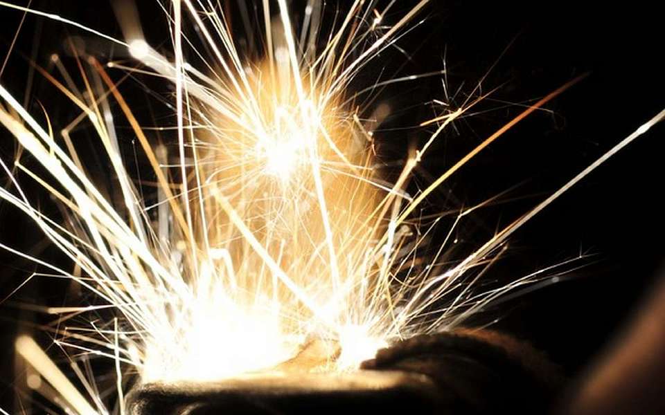 Петардами закидали подростки прохожих в Воронеже