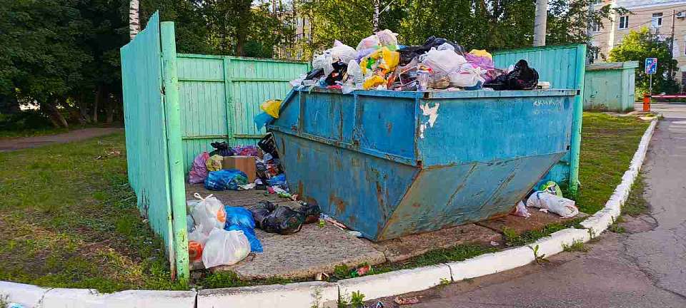 Воронежский суд подтвердил законность предписания ГЖИ по вывозу мусора и перерасчёту