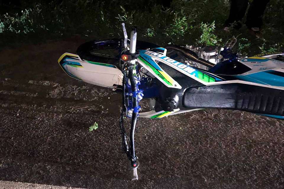 Под Воронежем погиб 14-летний мотоциклист, врезавшись в опору ЛЭП