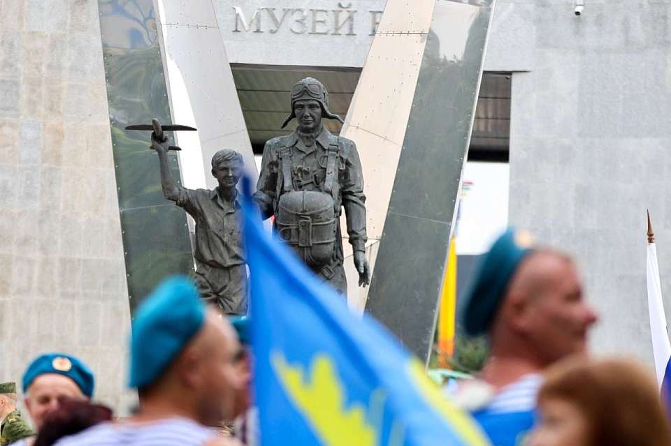 Приближается День воздушно-десантных войск: приглашаем принять участие во флешмобе фотографий