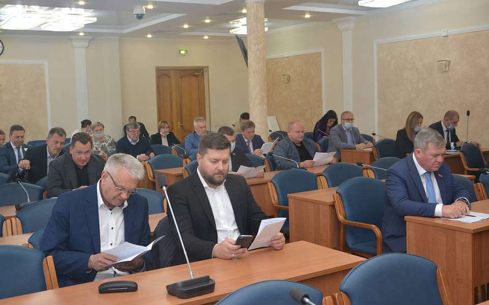 Воронежские депутаты заслушают вопрос о платных парковках