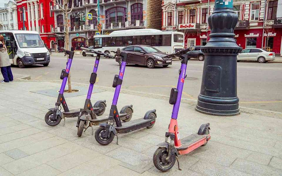 Старт сезона электросамокатов анонсировал мэр Воронежа