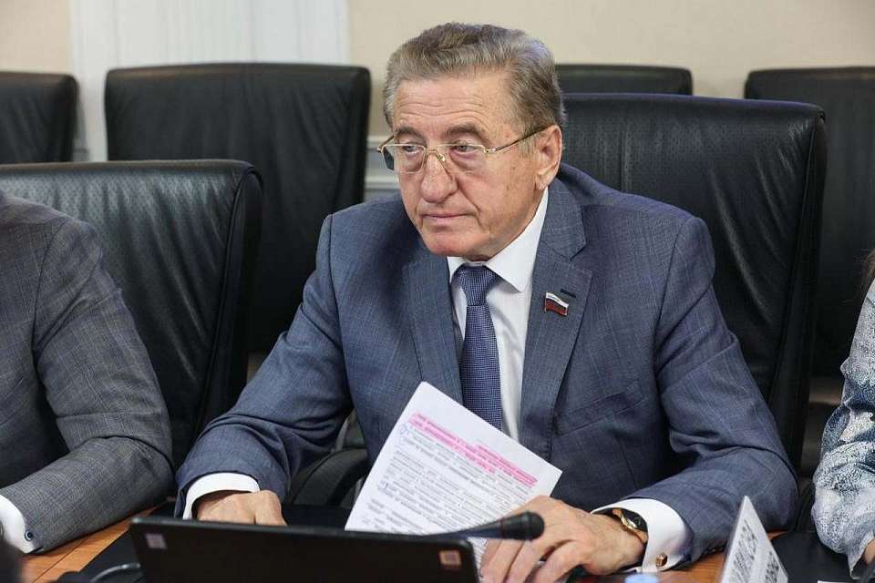 Сенатор Сергей Лукин улучшил позиции в Топ-50 медиарейтинга